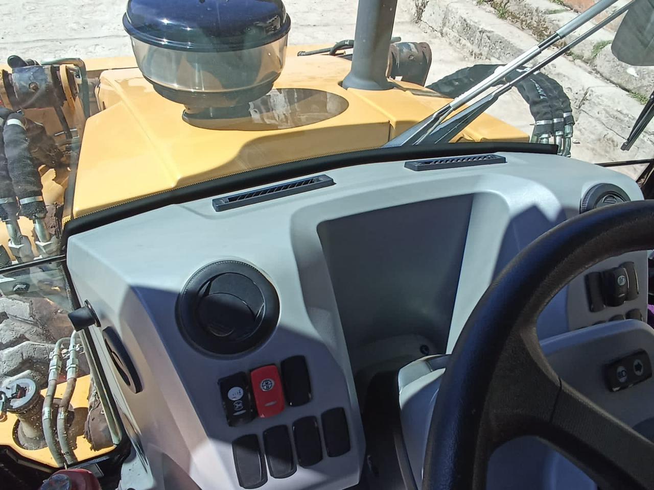 VENTA DE RETROEXCAVADORA 426F2 BE CATERPILLAR USADO